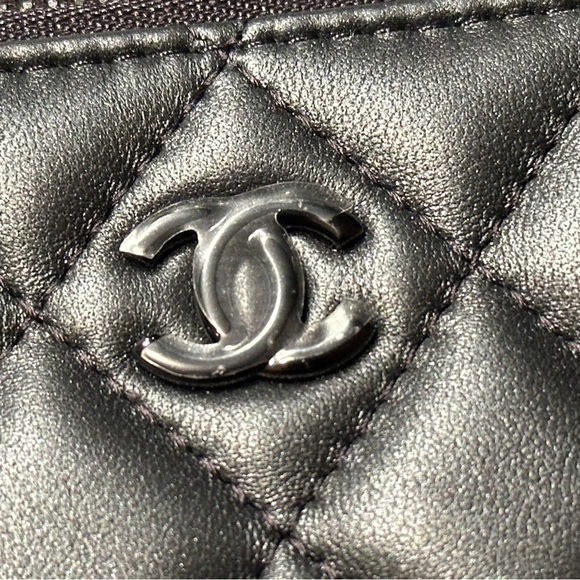 NEW Auth Chanel So Black CC O-Case 2024 Small Pouch - Picture 2 of 9